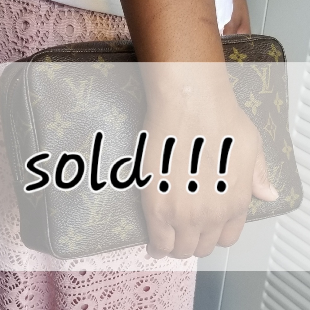 Louis Vuitton cosmetic clutch